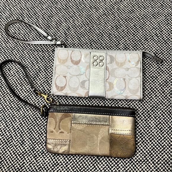 Coach women wristlet set2